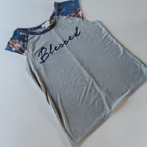 Hot Gal graphic tee size medium